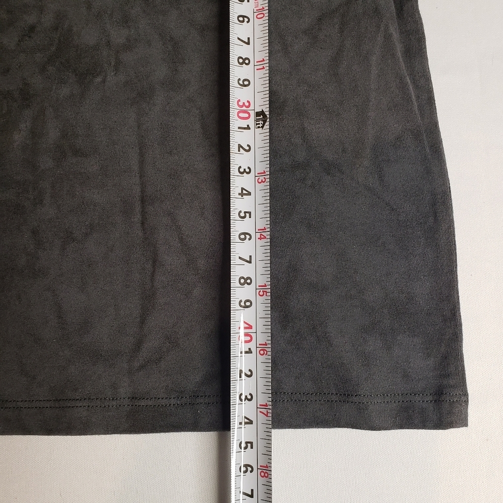 Gucci Gray Kids Tee with Red Graphic - Picture 6 of 9